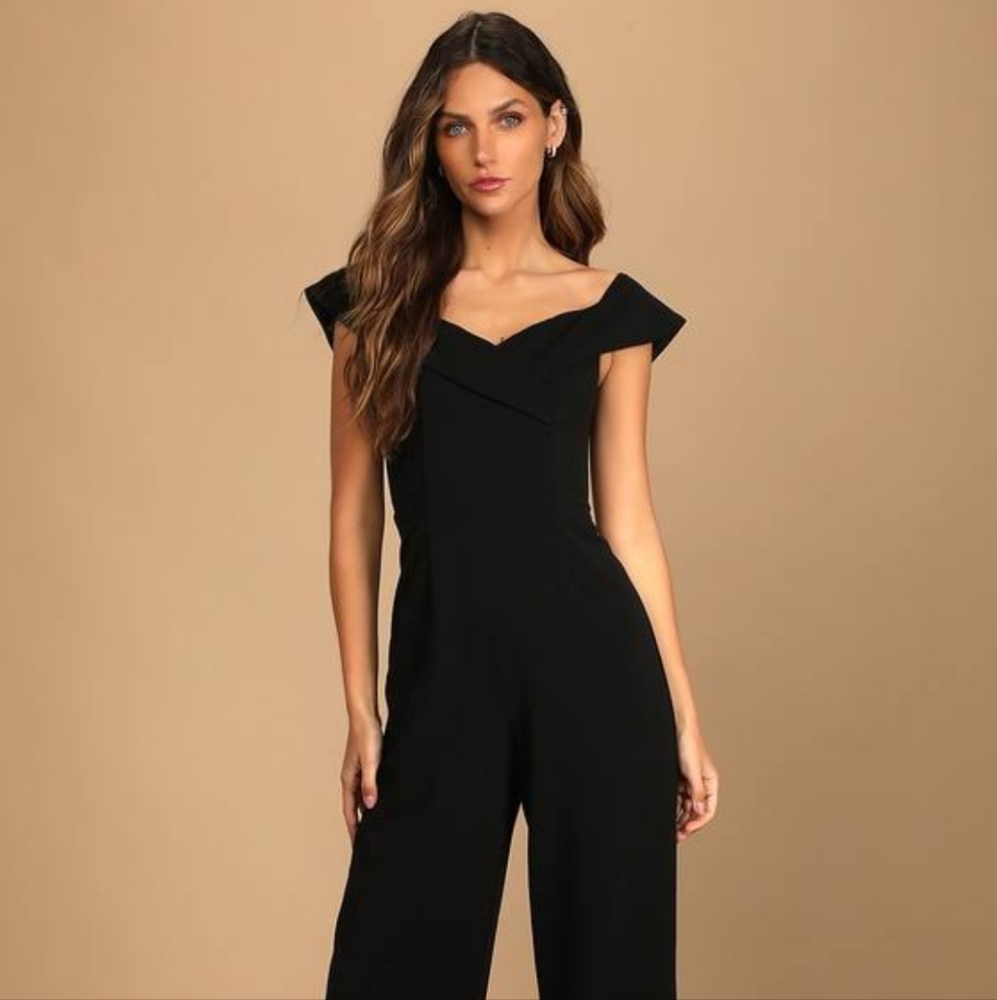 NWT Lulus black jumpsuit